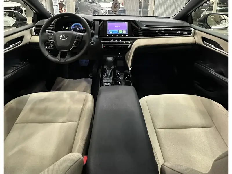 Toyota Camry 2025