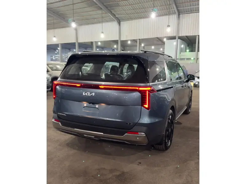 Discover undefined undefined Exterior Interior Images.Find all aspects and details of cars.