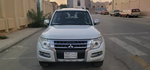 Mitsubishi Pajero 2018