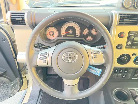 Discover undefined undefined Exterior Interior Images.Find all aspects and details of cars.