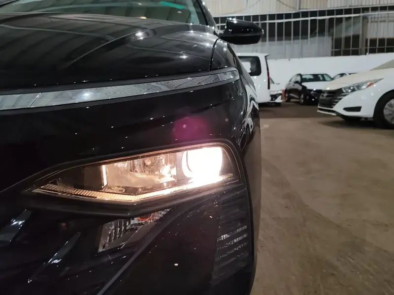 Discover undefined undefined Exterior Interior Images.Find all aspects and details of cars.