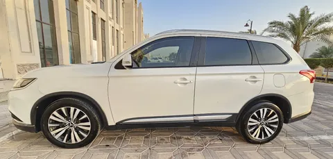 Mitsubishi Outlander 2.4L GLX (7-Seater) 2019