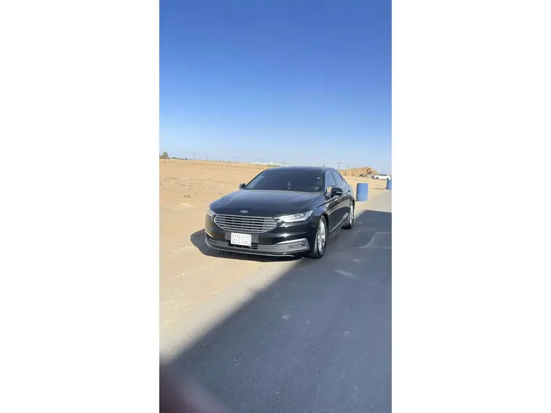 Ford Taurus 2022