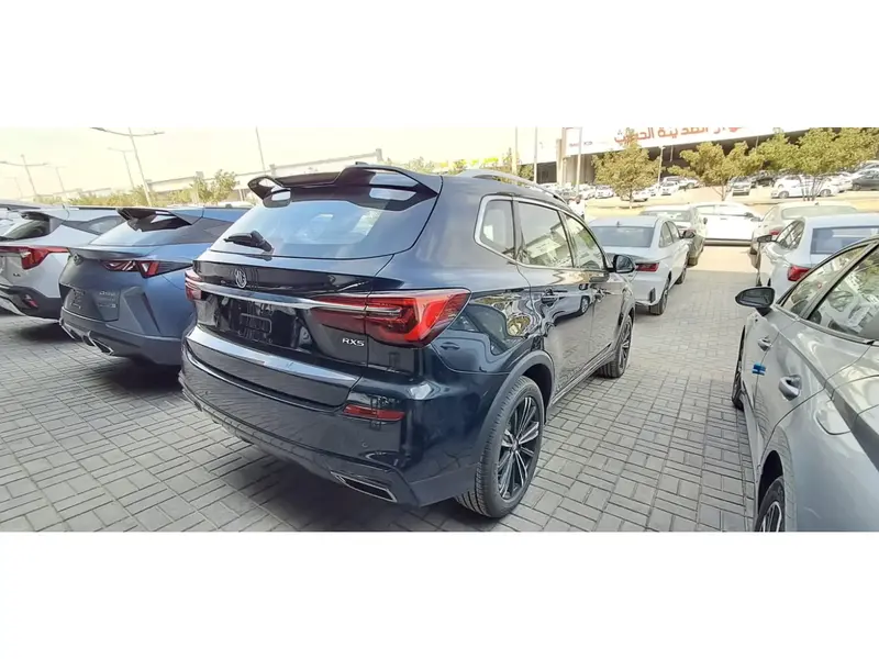 Discover undefined undefined Exterior Interior Images.Find all aspects and details of cars.