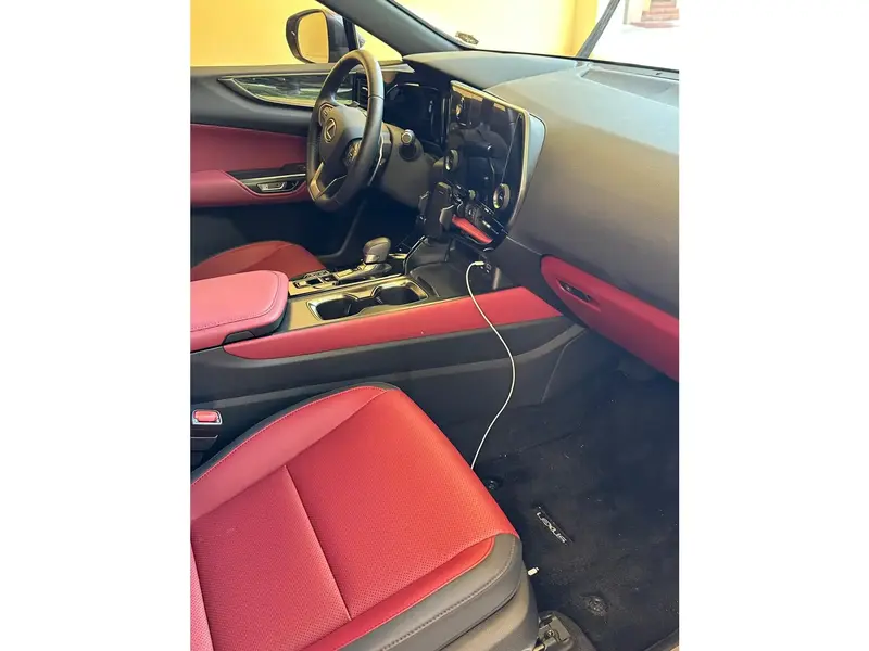 Lexus NX 2024