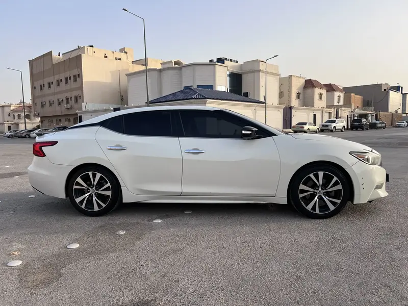 Nissan Maxima 2017