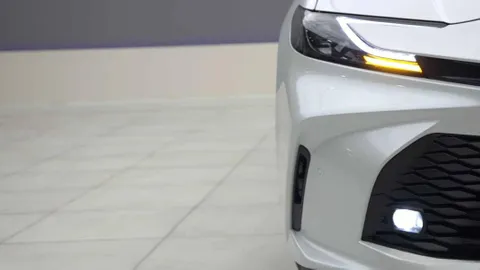 Discover undefined undefined Exterior Interior Images.Find all aspects and details of cars.