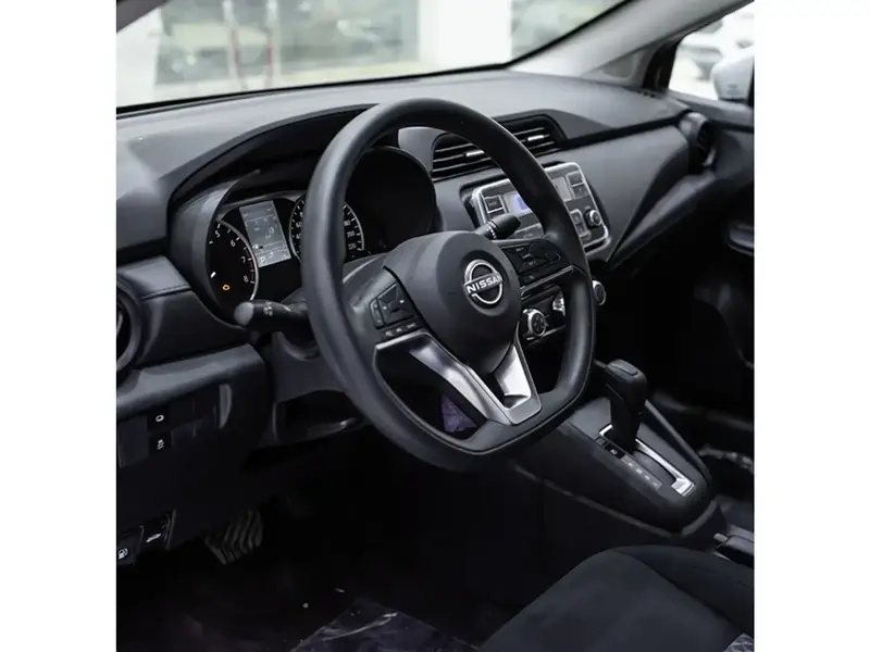 Nissan Sunny 2024