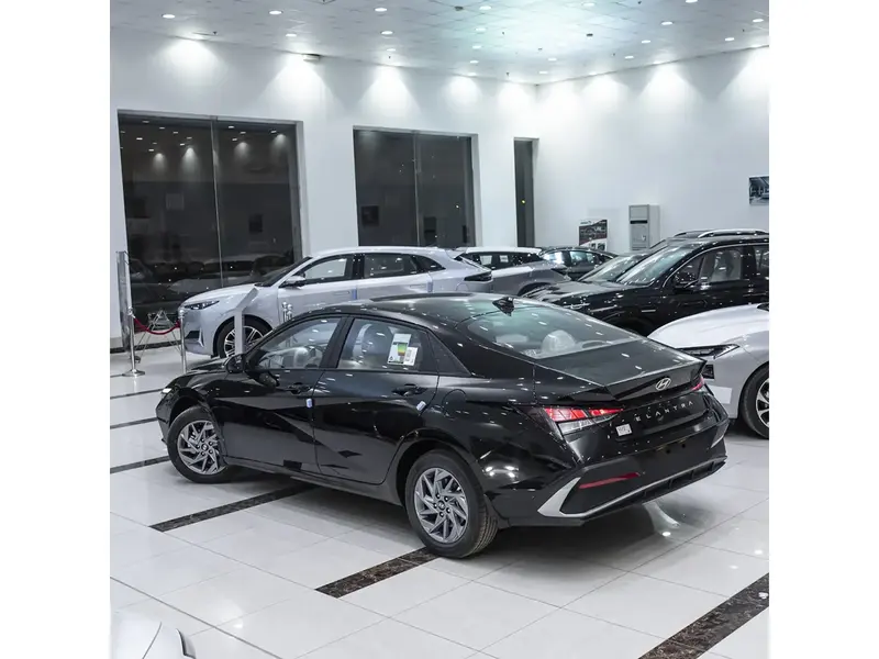 Hyundai Elantra 2025