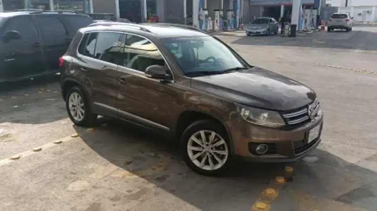volkswagen tiguan image Volkswagen Tiguan 2.0L SE 2015