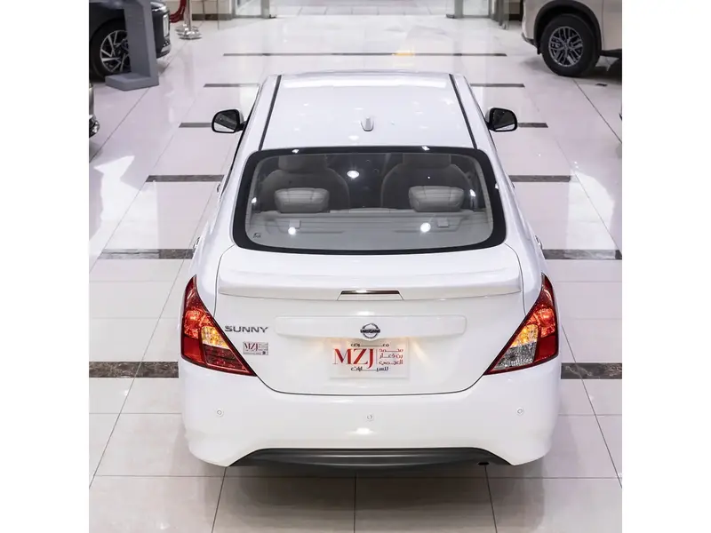 Nissan Sunny 2024