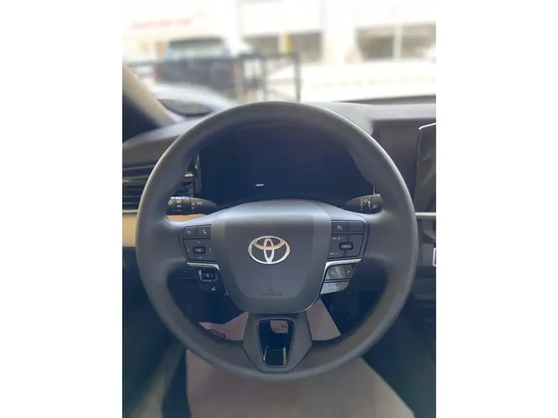 Toyota Camry 2025