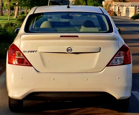 Nissan Sunny 1.6L SV 2022