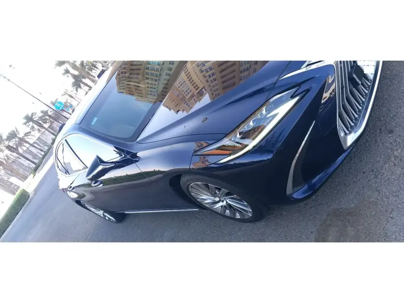 Discover undefined undefined Exterior Interior Images.Find all aspects and details of cars.