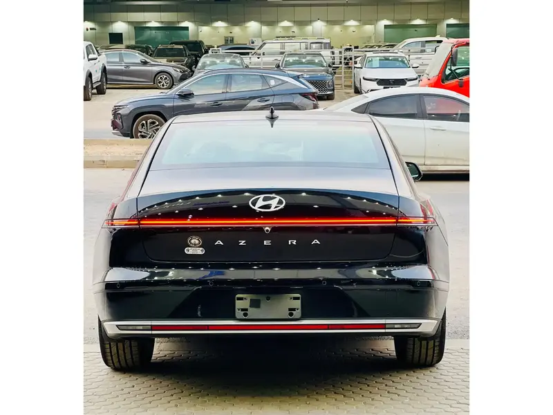 Hyundai Azera 2025