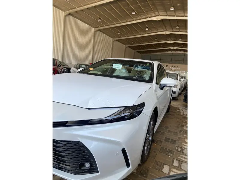 Toyota Camry 2025