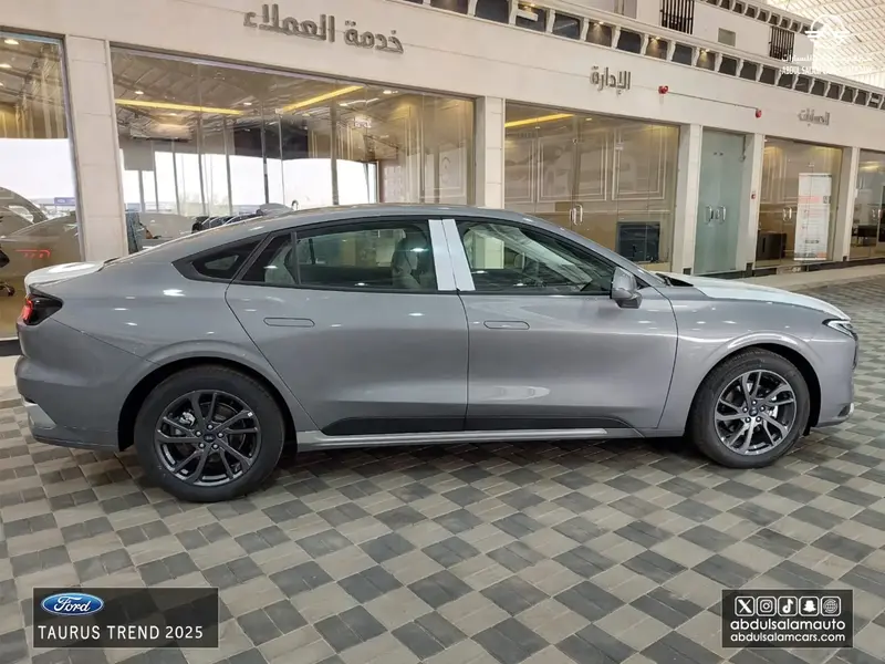 Ford Taurus 2025