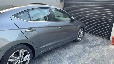 Hyundai Elantra 2017