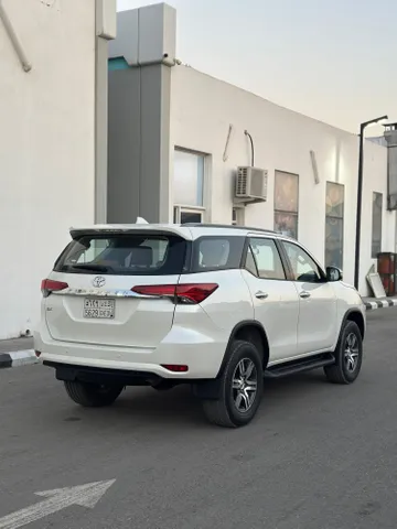 Discover undefined undefined Exterior Interior Images.Find all aspects and details of cars.