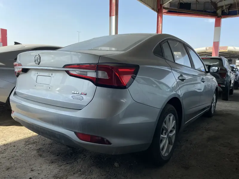 MG 5 2025