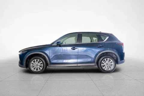 Discover undefined undefined Exterior Interior Images.Find all aspects and details of cars.
