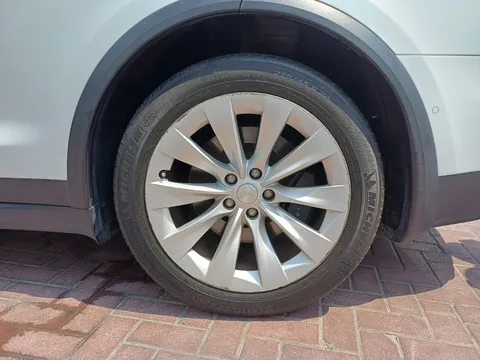 Tesla Model X Long Range (AWD) 2020