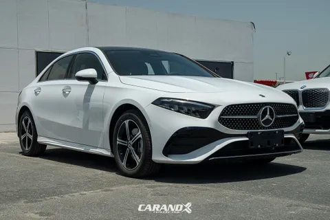Discover undefined undefined Exterior Interior Images.Find all aspects and details of cars.