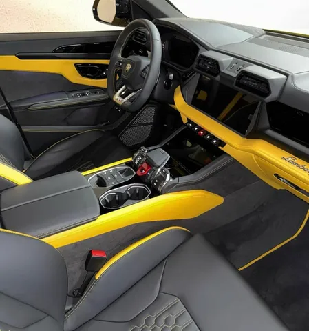 New Lamborghini Urus 4.0T V8 2025
