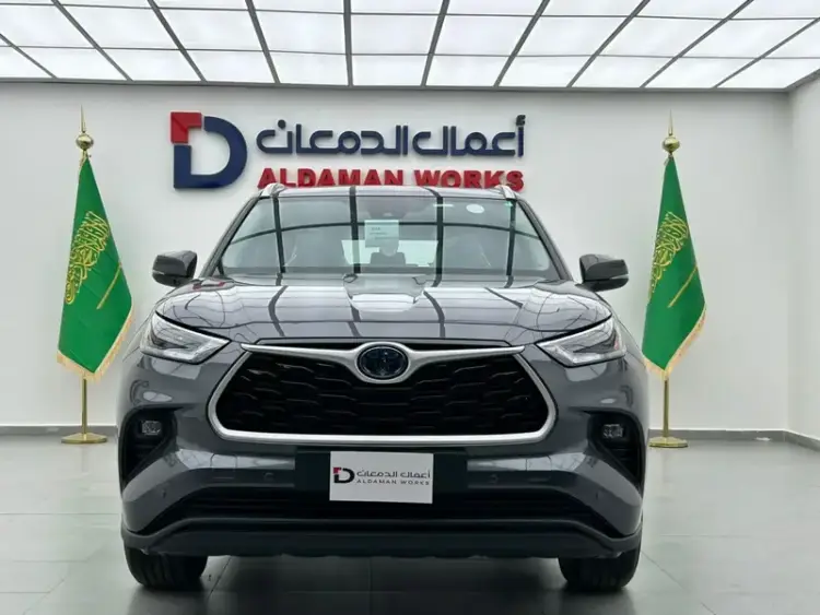 toyota toyota-highlander image Toyota Highlander 2024