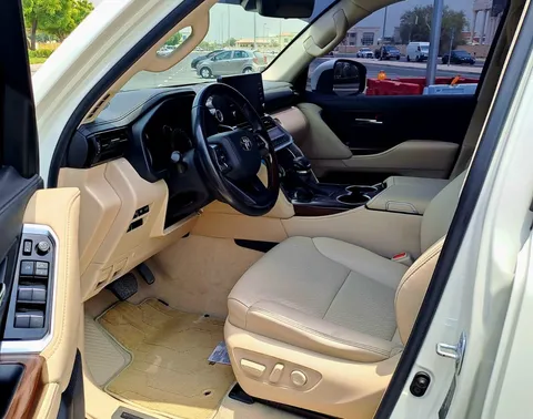 Toyota Land Cruiser 4.0L GXR 2022