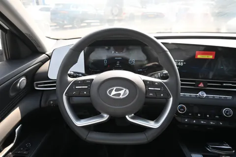 New Hyundai Elantra 2024