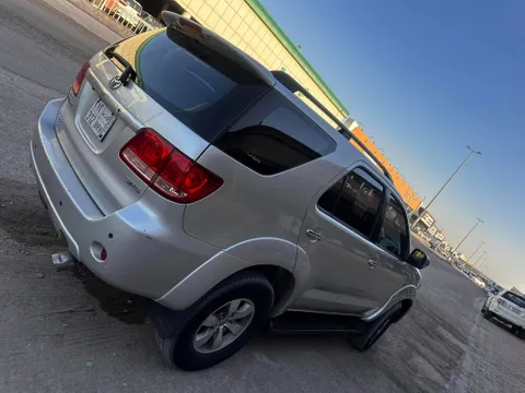 Discover undefined undefined Exterior Interior Images.Find all aspects and details of cars.