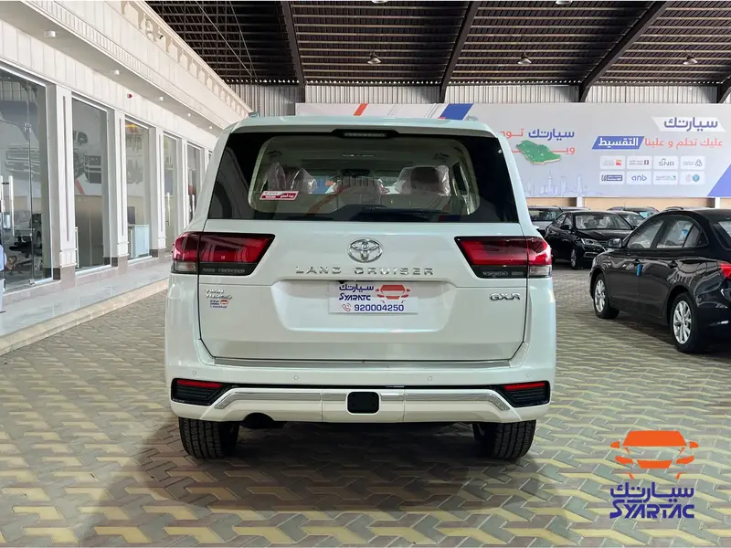 Toyota Land Cruiser Wagon 2024