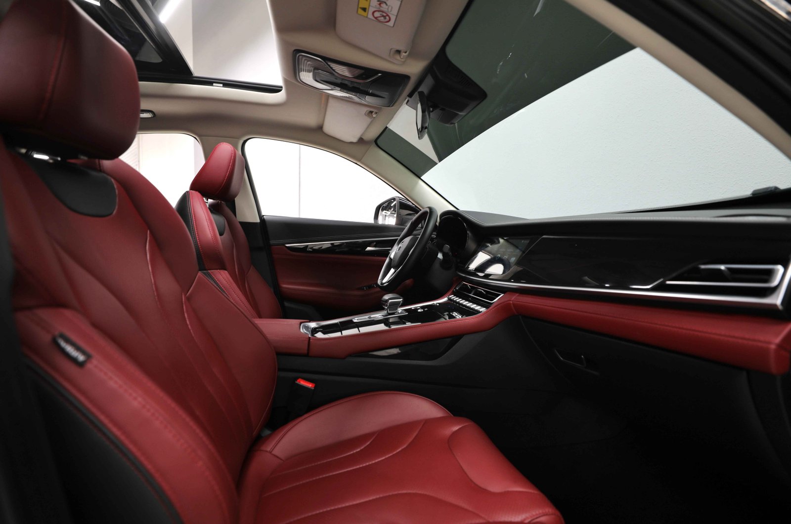 GCC | CS85 | 1,200 AED Monthly | Free Insurance and Registration