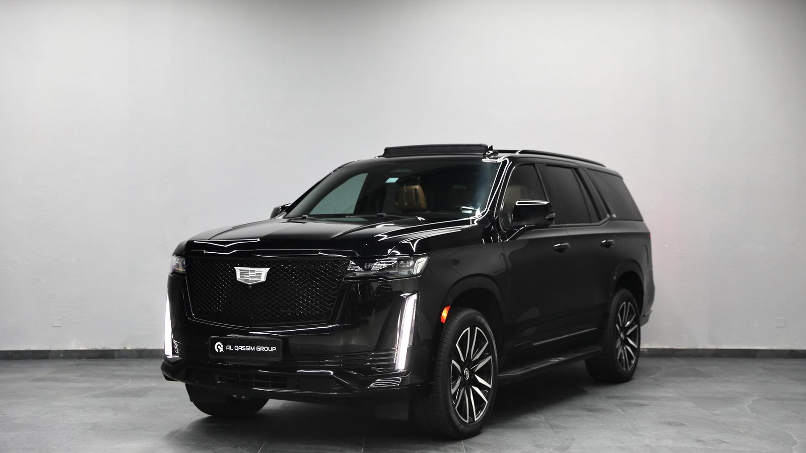 Discover undefined undefined Exterior Interior Images.Find all aspects and details of cars.