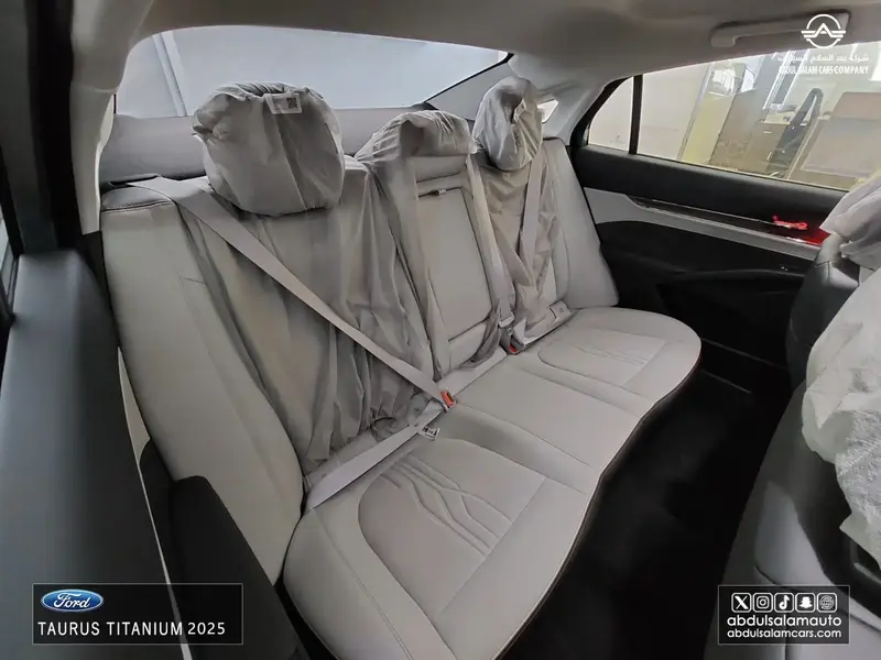Ford Taurus 2025
