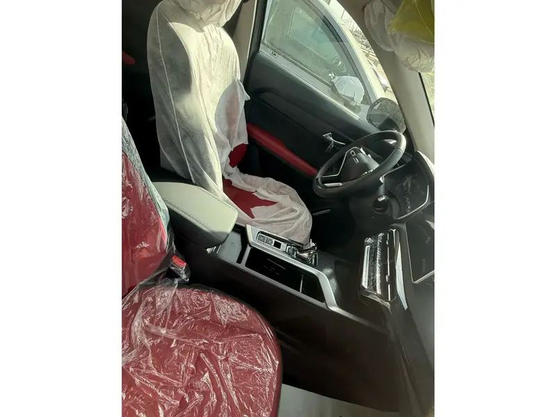 Discover undefined undefined Exterior Interior Images.Find all aspects and details of cars.