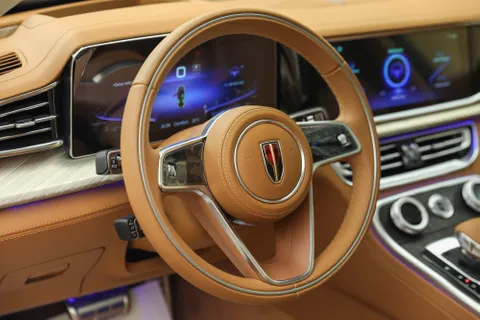 New Hongqi H9 2023