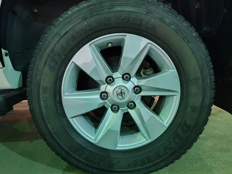 Toyota Prado 2023