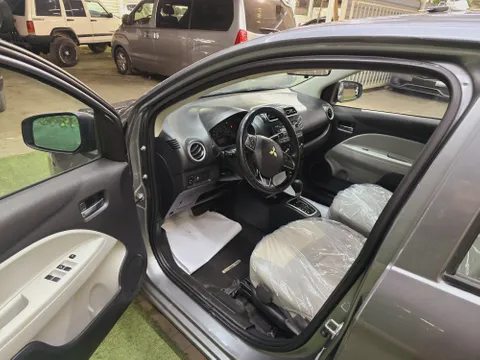 Mitsubishi Attrage 1.2 GLX 2021