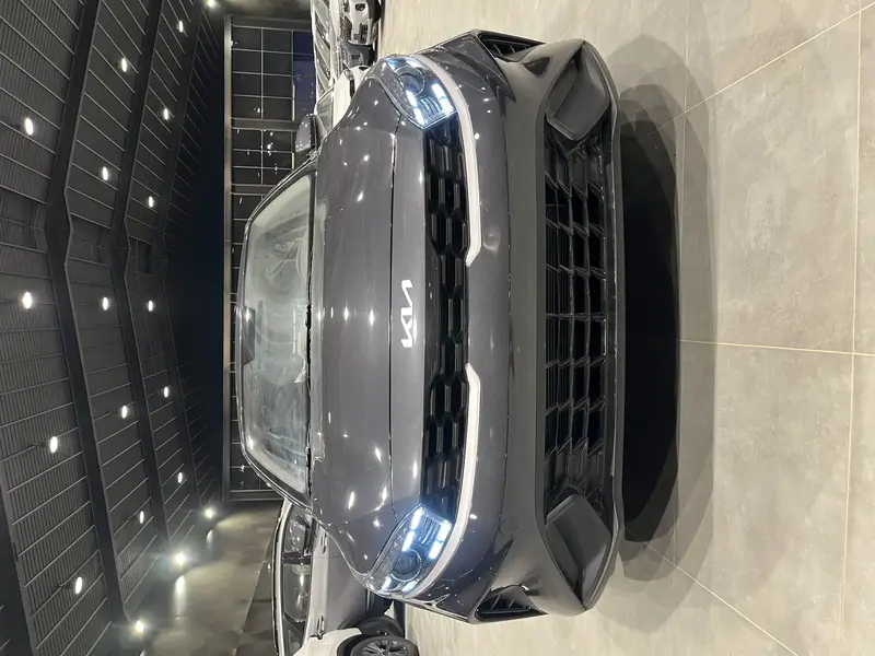 Discover undefined undefined Exterior Interior Images.Find all aspects and details of cars.