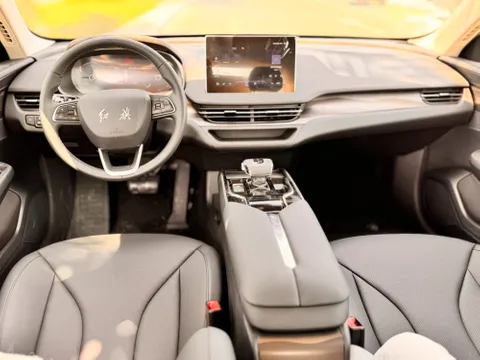 New Hongqi E-QM5 Luxury 2024