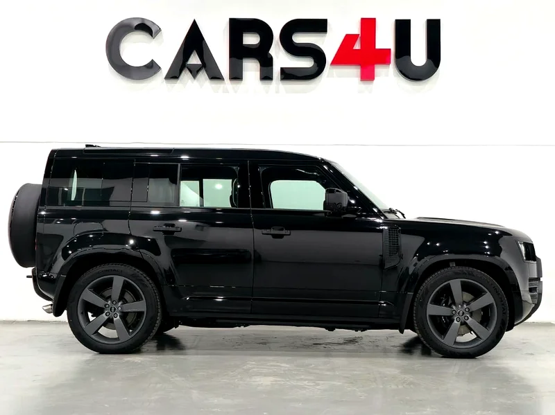 لاند روفر ديفندر 2025