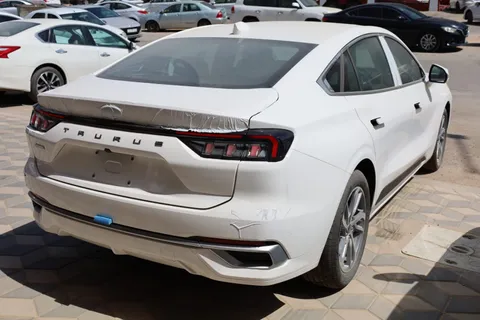 Discover undefined undefined Exterior Interior Images.Find all aspects and details of cars.