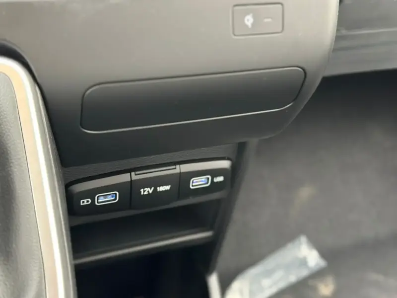 Hyundai Staria 2025