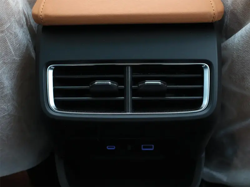 Geely Preface 2025