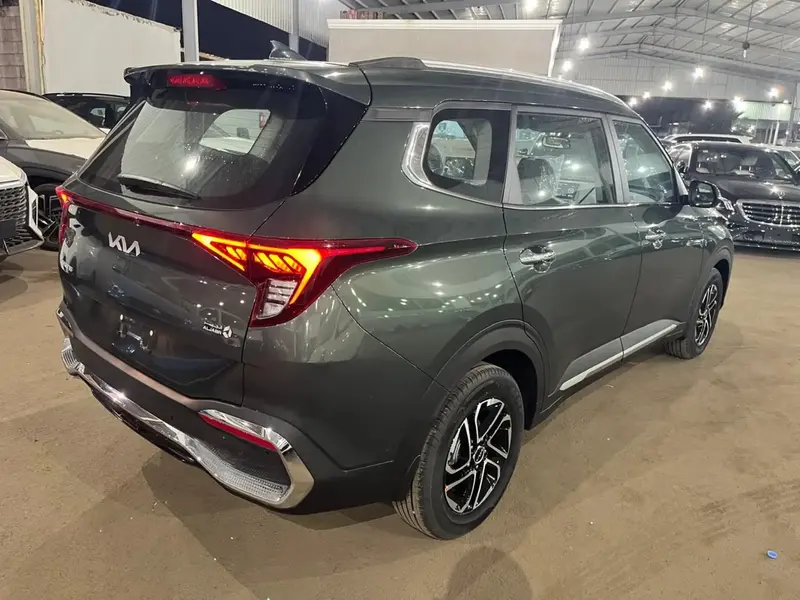 KIA Carens 2025