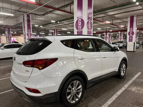 Hyundai Santa Fe 2.4L AWD 2018