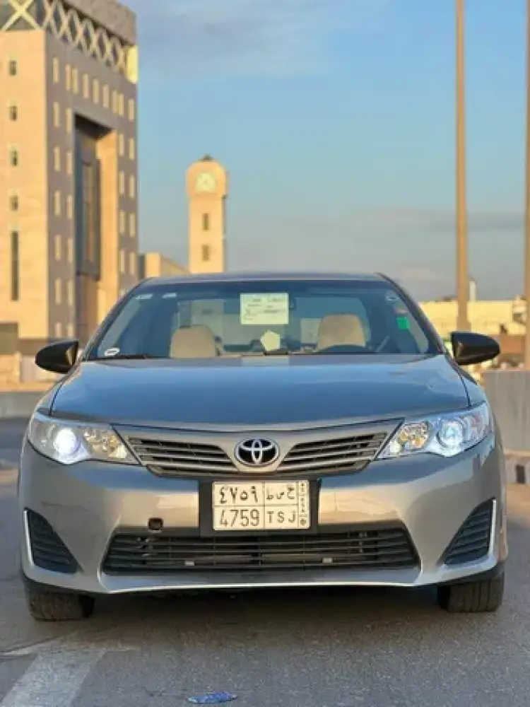 toyota toyota-camry image Toyota Camry 2014