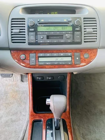 Toyota Camry 2004